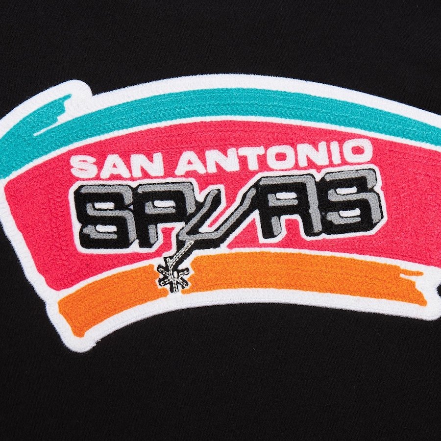 San Antonio Spurs Mitchell & Ness Chainstitch Applique Vintage Heavyweight Pullover Hoodie – Black - Image 4
